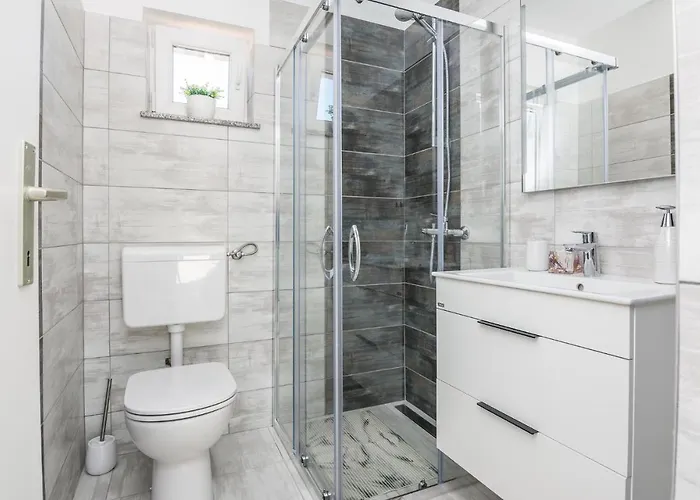 3 Bedroom Awesome In Сasa de vacaciones *