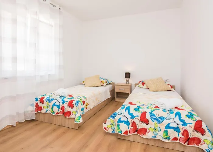 펜션 3 Bedroom Awesome In *